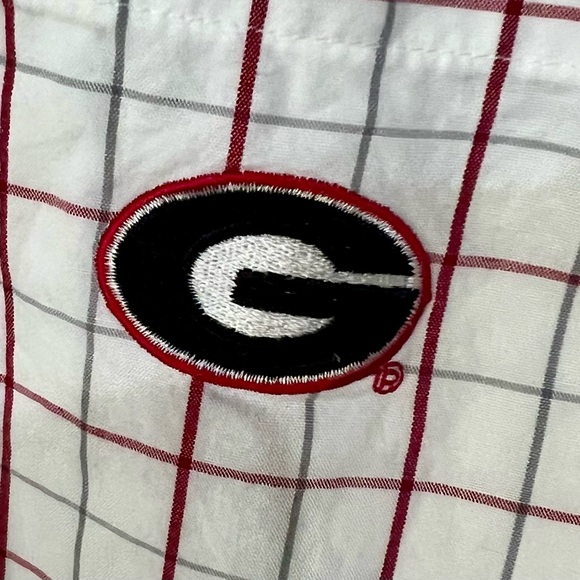 University of Georgia Mens Long Sleeve Button Up. - Picture 3 of 6